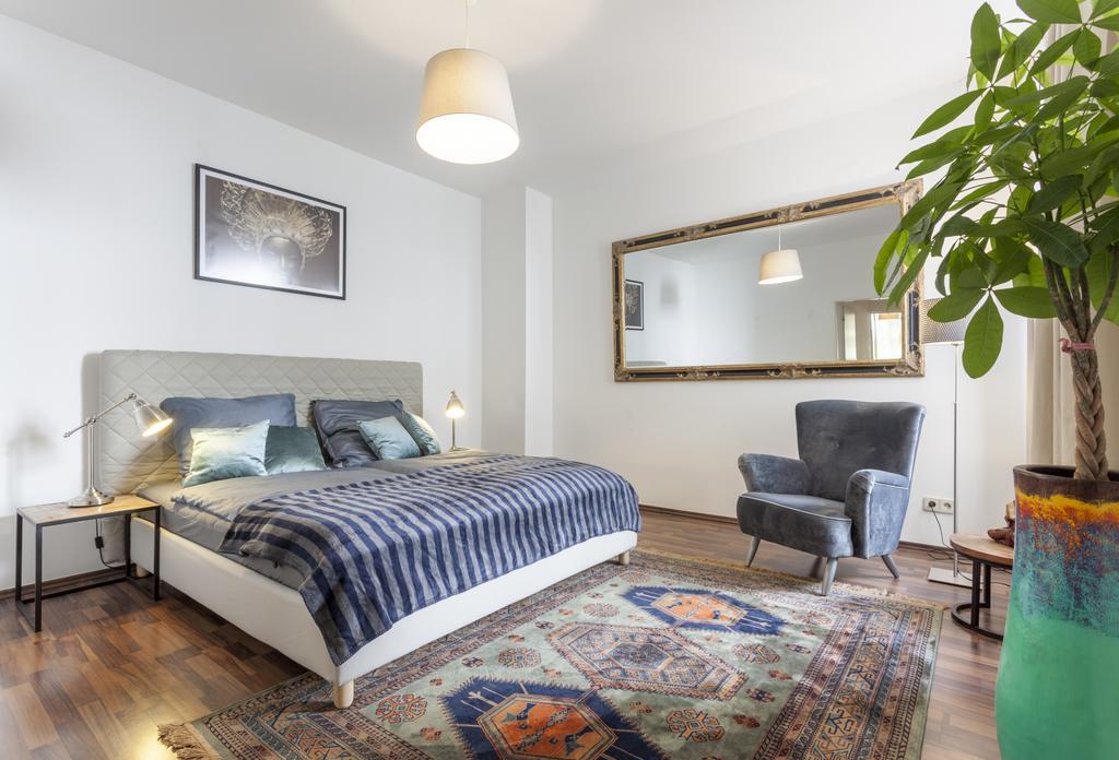 The Rheinsberger - Cosy 2Br One Living Room Up To 6 Berlin Bagian luar foto